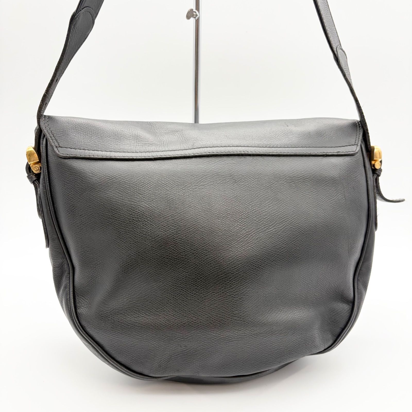 【美品】LOEWE ヴィンテージハーフムーンショルダーバッグ　ブラック LOEWE ロエベ ショルダーバッグ レザー アナグラム ブラック ハーフ