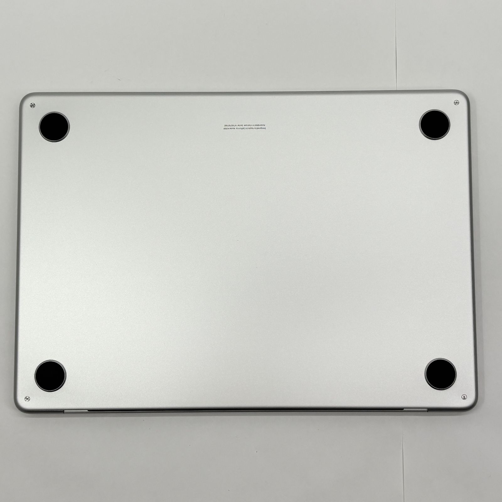 Apple MacBook Air 13インチ M2 2022 シルバー 新品同様 - メルカリ
