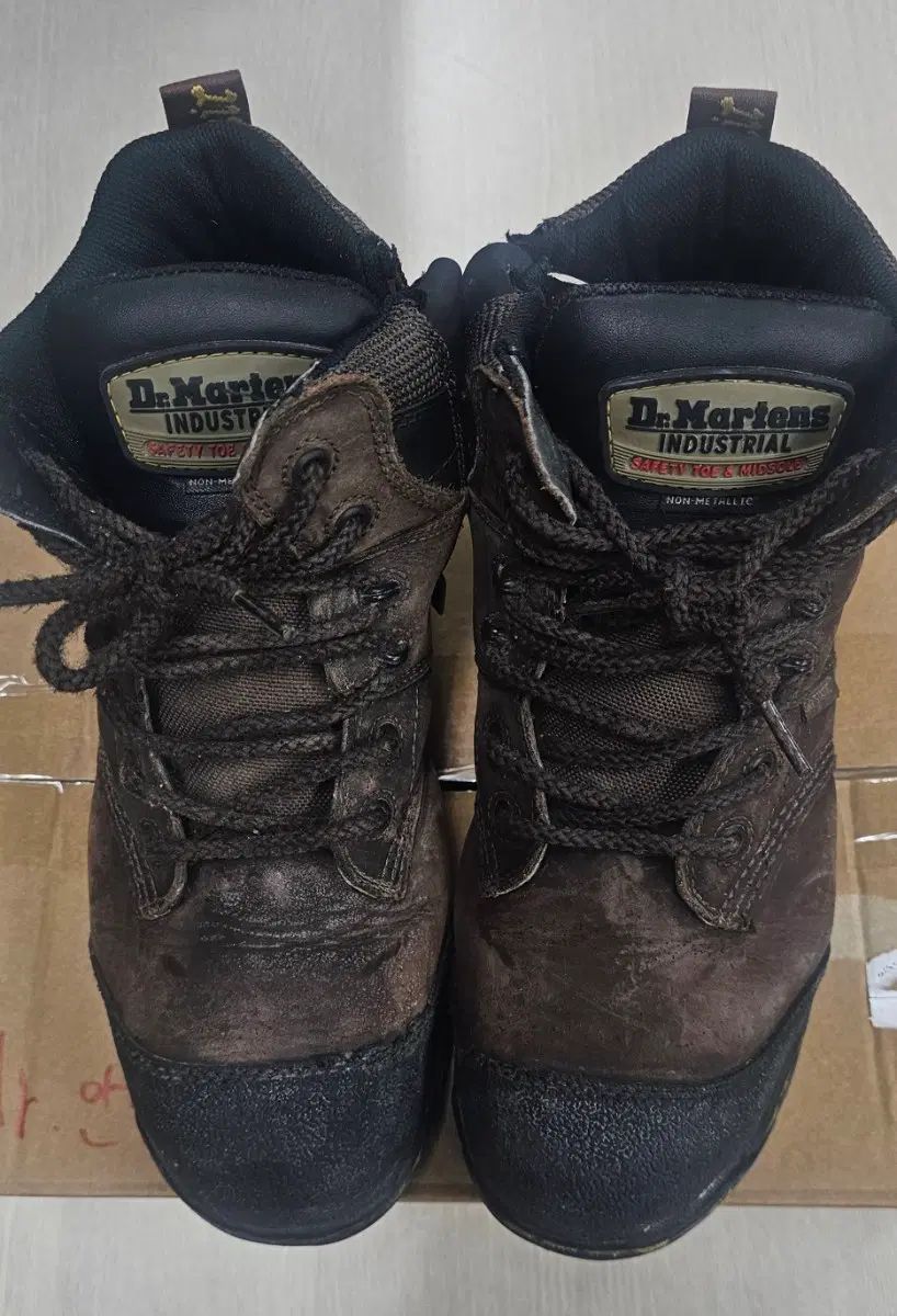 DR. MARTENS インダストリアル 安全靴 ブーツ ブラウン 270 10,320円