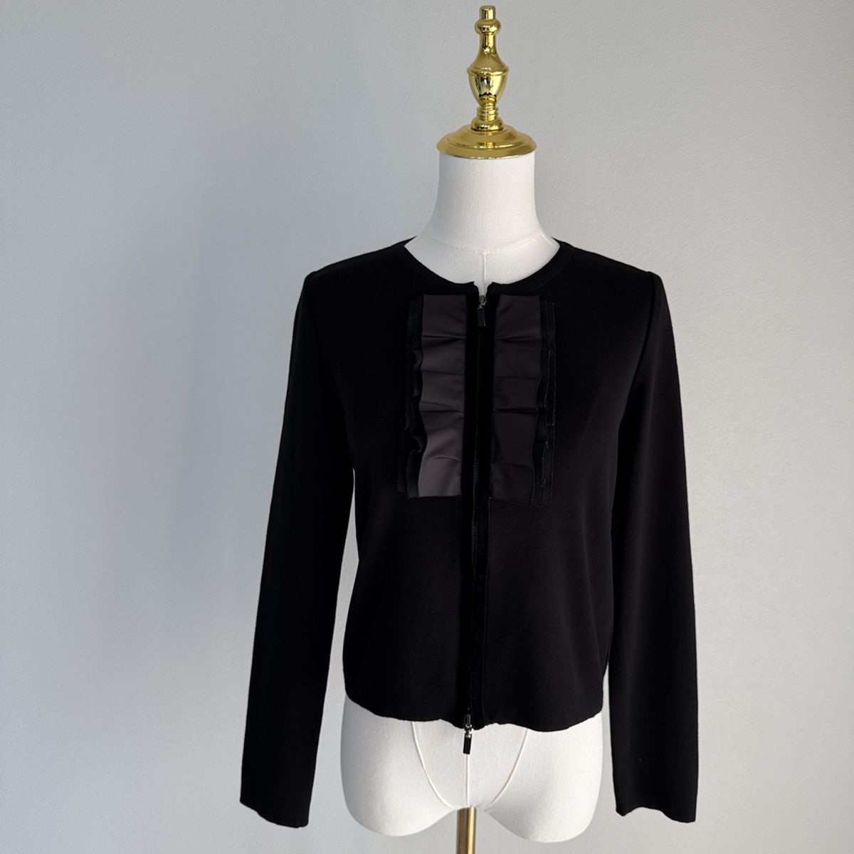 FOXEY BOUTIQUE 美品 ブライトトリムカーディガン 40 ブラック フリル