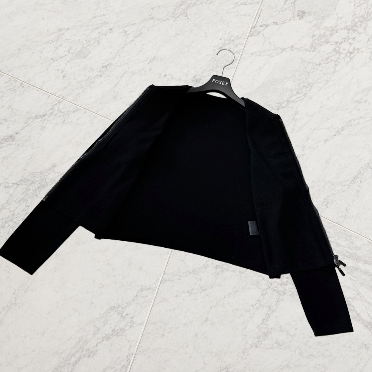 FOXEY BOUTIQUE 美品 ブライトトリムカーディガン 40 ブラック フリル