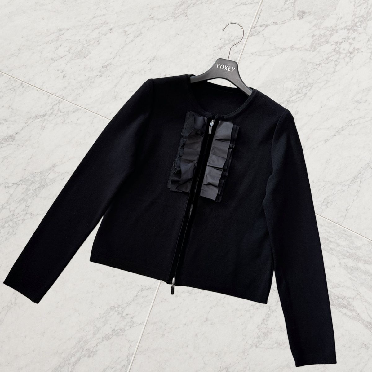 FOXEY BOUTIQUE 美品 ブライトトリムカーディガン 40 ブラック フリル