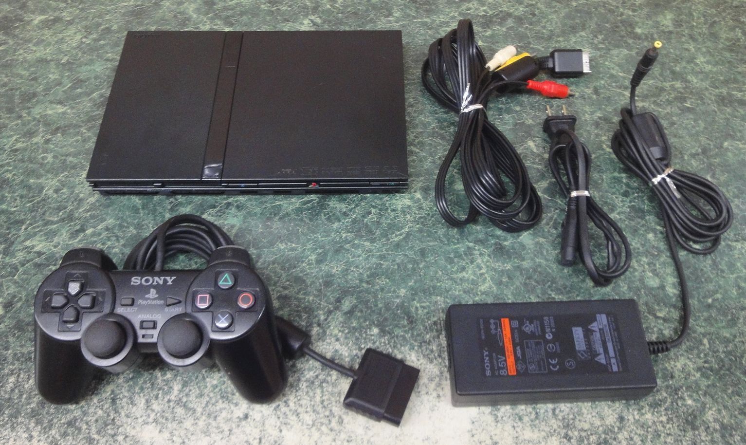 PS2ハード　プレイステーション2本体 チャコールブラック SCPH-70000CB PlayStation 2 本体