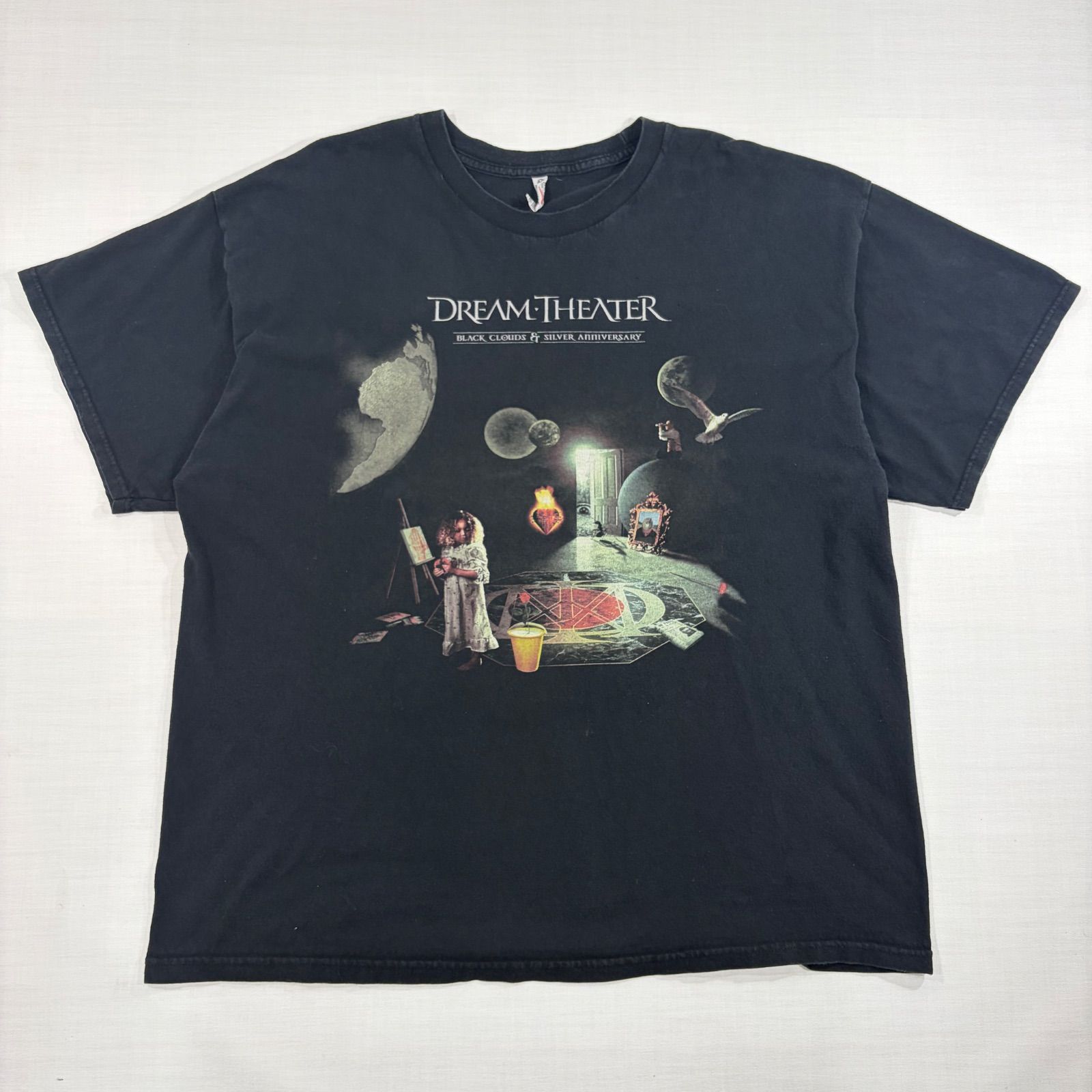https://assets.mercari-shops-static.com/-/large/plain/2JWUy7zD8tx9HgvdVhTDKz.jpg@jpg