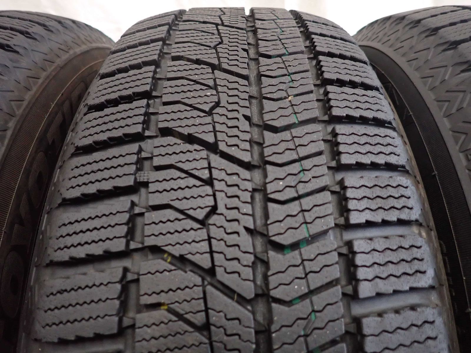 冬4本SET 会社宛 送料無料 185/60R15 84Q トーヨー オブザーブ GIZ2