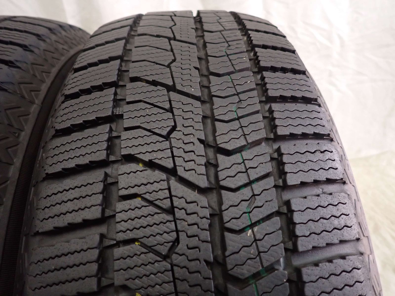 冬4本SET 会社宛 送料無料 185/60R15 84Q トーヨー オブザーブ GIZ2