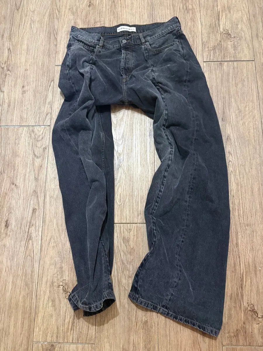 32 Yプロジェクト ワイヤー デニム パンツ ブラックデニム 36,945円