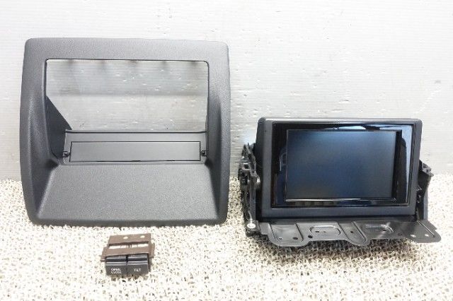 10007　レクサス CT200h　ZWA10　モニター　ナビモニター 23,100円