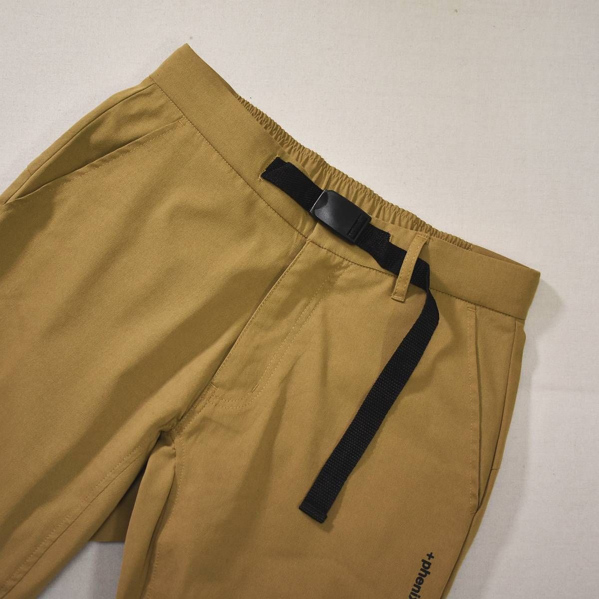 https://assets.mercari-shops-static.com/-/large/plain/2JWVbs2QVNLo4hco6bB2Df.jpg@jpg