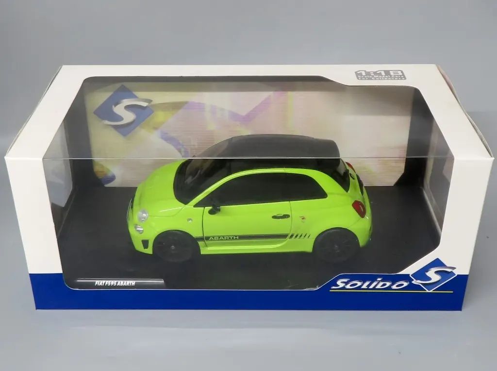 【新品】ミニカー 1/18 フィアット F595 アバルト 2023(ネオングリーン) [S1811307]