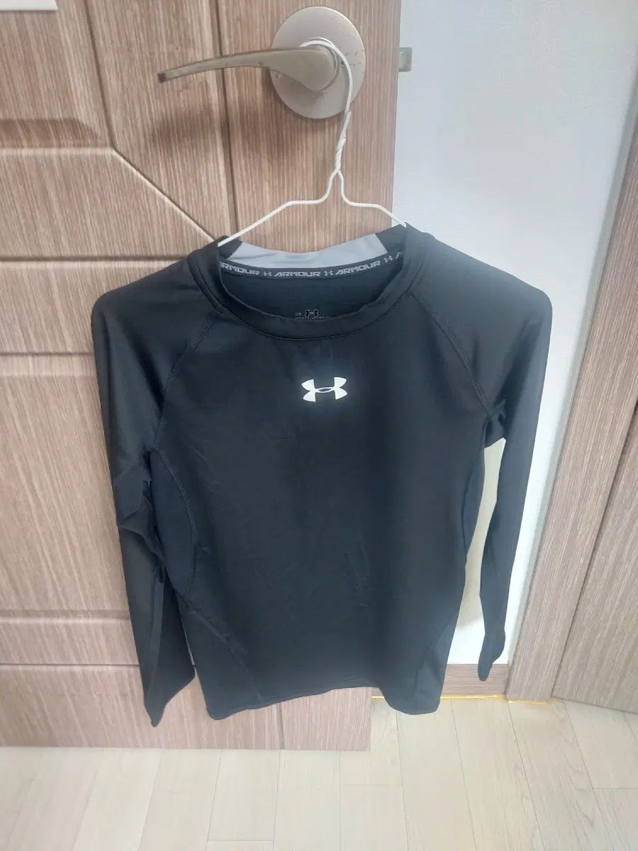 UNDER ARMOUR アンダーアーマー 機能性 Tシャツ ブラック