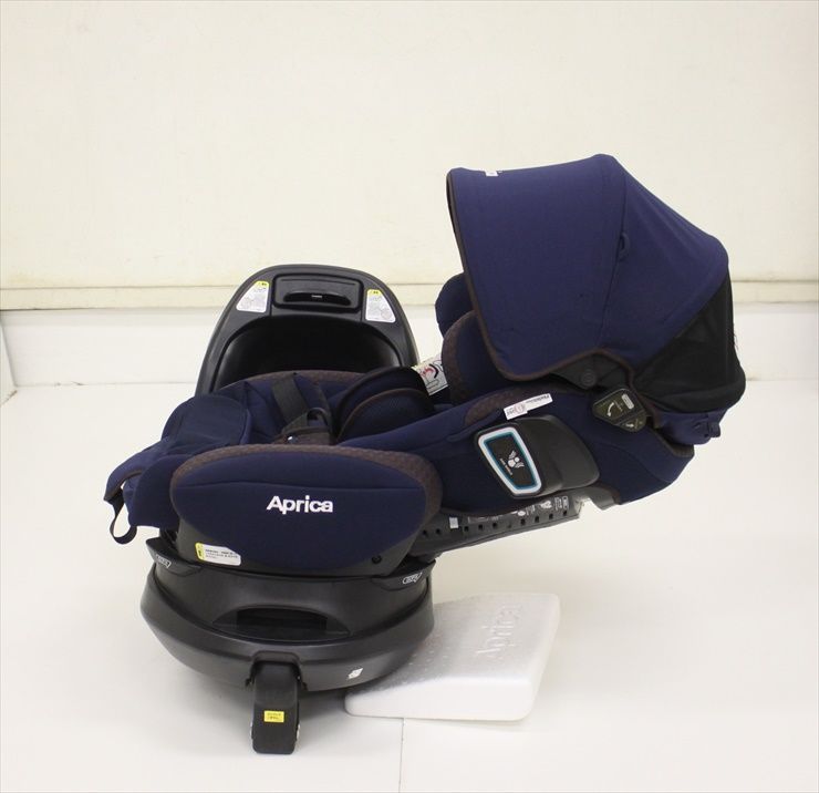 フラディア グロウ ISOFIX 360° セーフティー ネイビーシェール 2040695 アップリカ 新安全基準R129適合 新生児OK 平らなベッド型 クリーニング済み D1628307