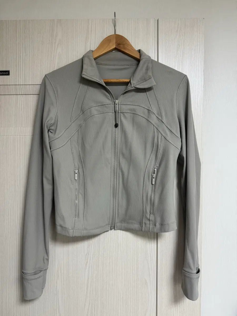 ルルレモン ディファイン クロップド ジャケット ジャケット リブド ヌル Riverstone 18,325円