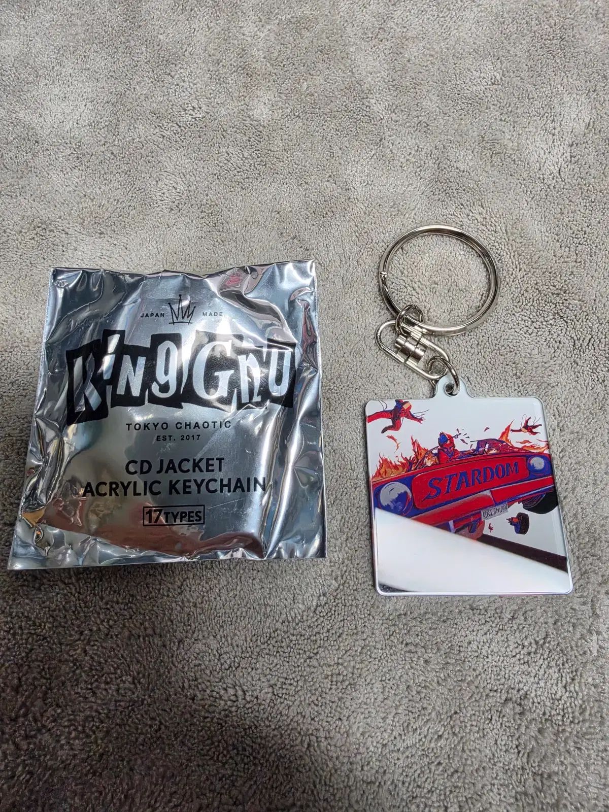 キングヌー KING GNU アルバムジャケット キーホルダー スター おまけ