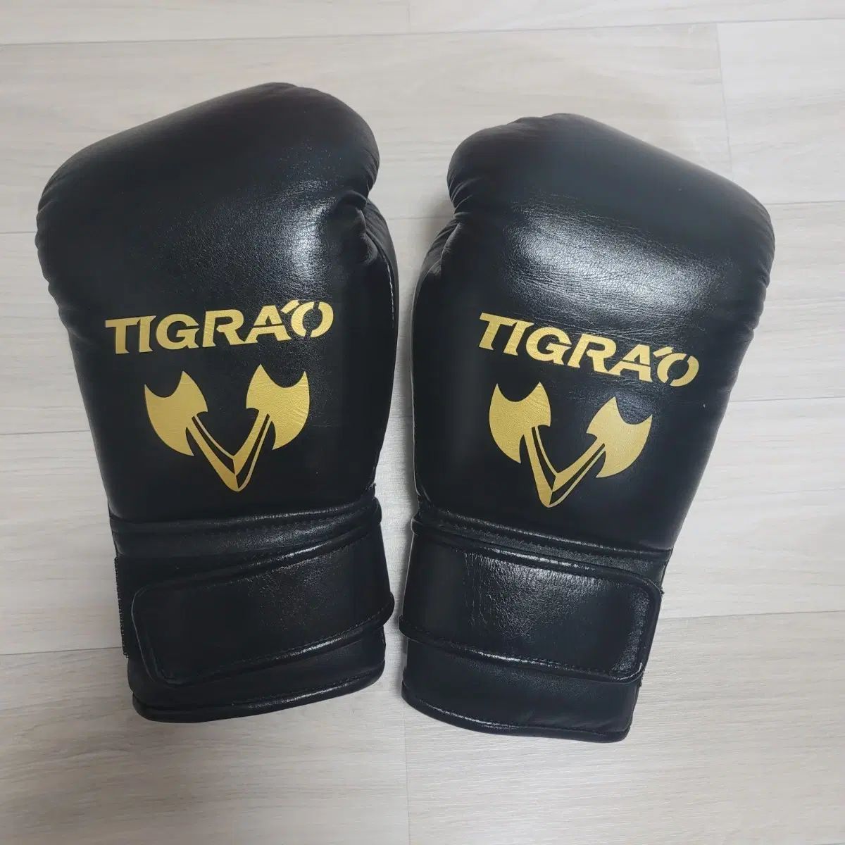 Tigrao ボクシンググローブ 10オンス