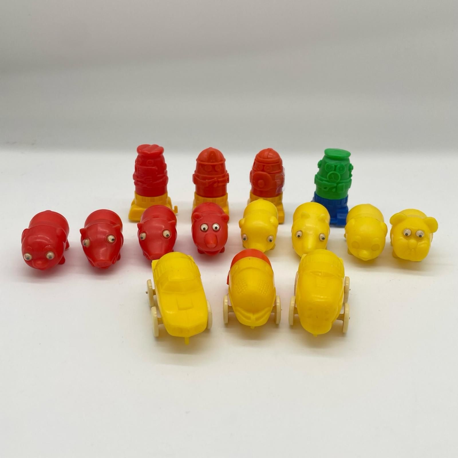【尾張小牧店】レトロおもちゃ・ロッテ　ロボットマン　どうぶつくん　特急くん　お菓子ケース　※ロボットマン一体内側に破損がございます。 【805】
