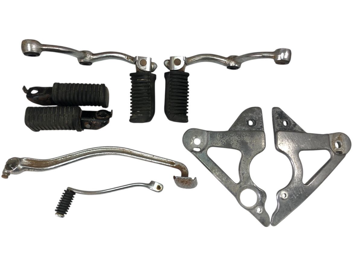 YAMAHA　XS750SP　スペシャル　1J7　ステップ　ペダル　セット　タンデムプレート　シフトペダル　ブレーキペダル（中古）2982-N6110