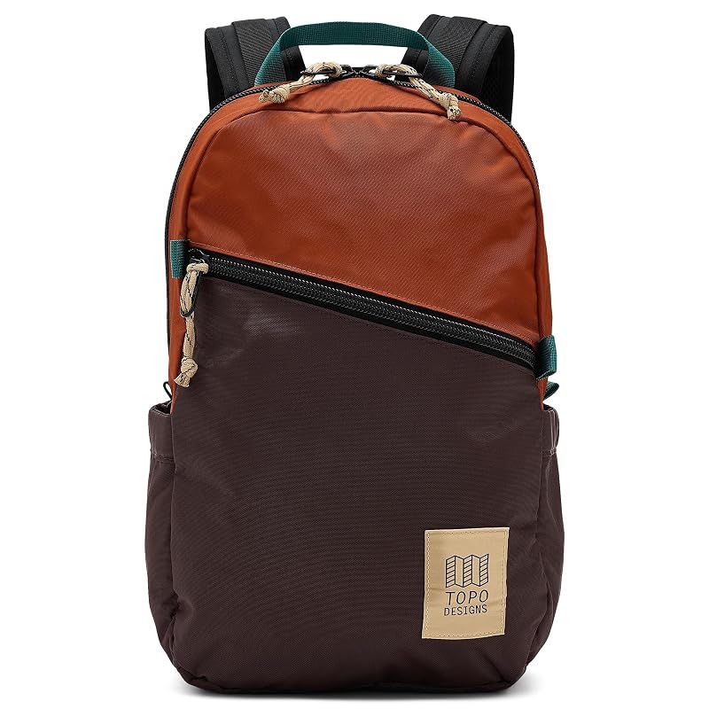 【新品】 トポデザインズ(TOPO DESIGNS) バックパック LIGHT PACK ノートPC収納 15L クレイ/チョコレート 932422