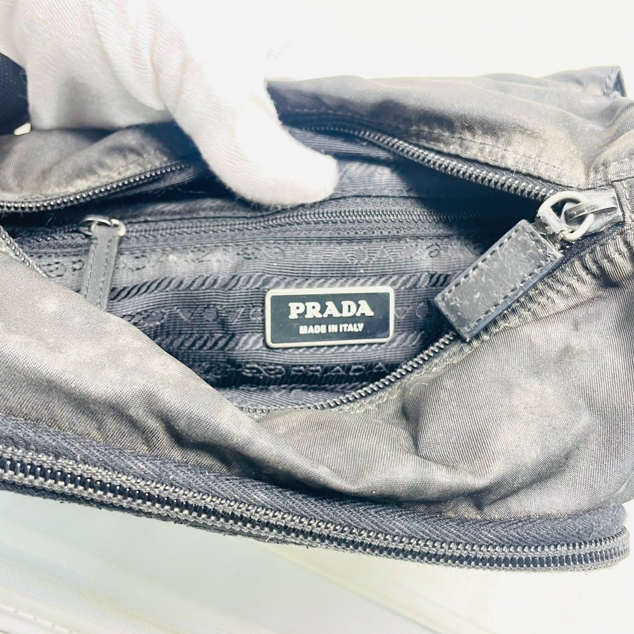 ❗️✨プラダらしい三角ロゴが映える定番ナイロンバッグ✨❗️】PRADA