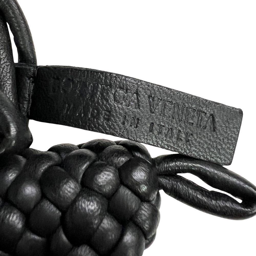 BOTTEGAVENETA ボッテガヴェネタ イントレチャート ドッグ チャーム
