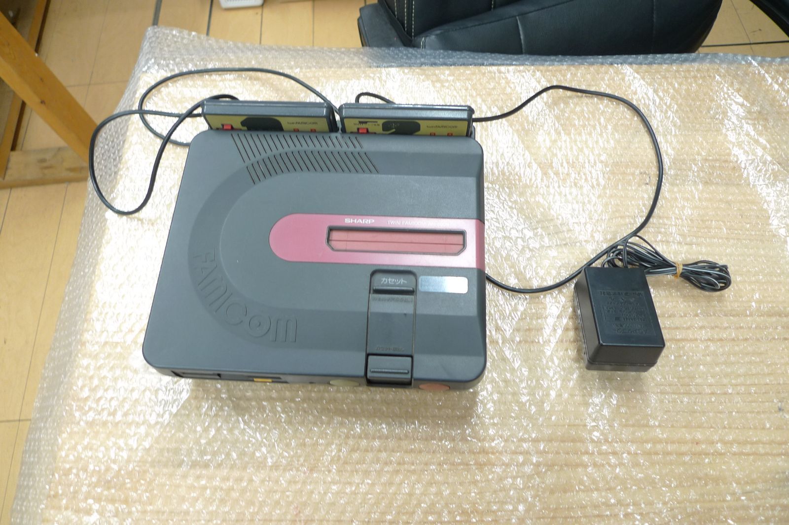 SHARP ツインファミコン AN-500B 本体 コントローラー付 ジャンク an