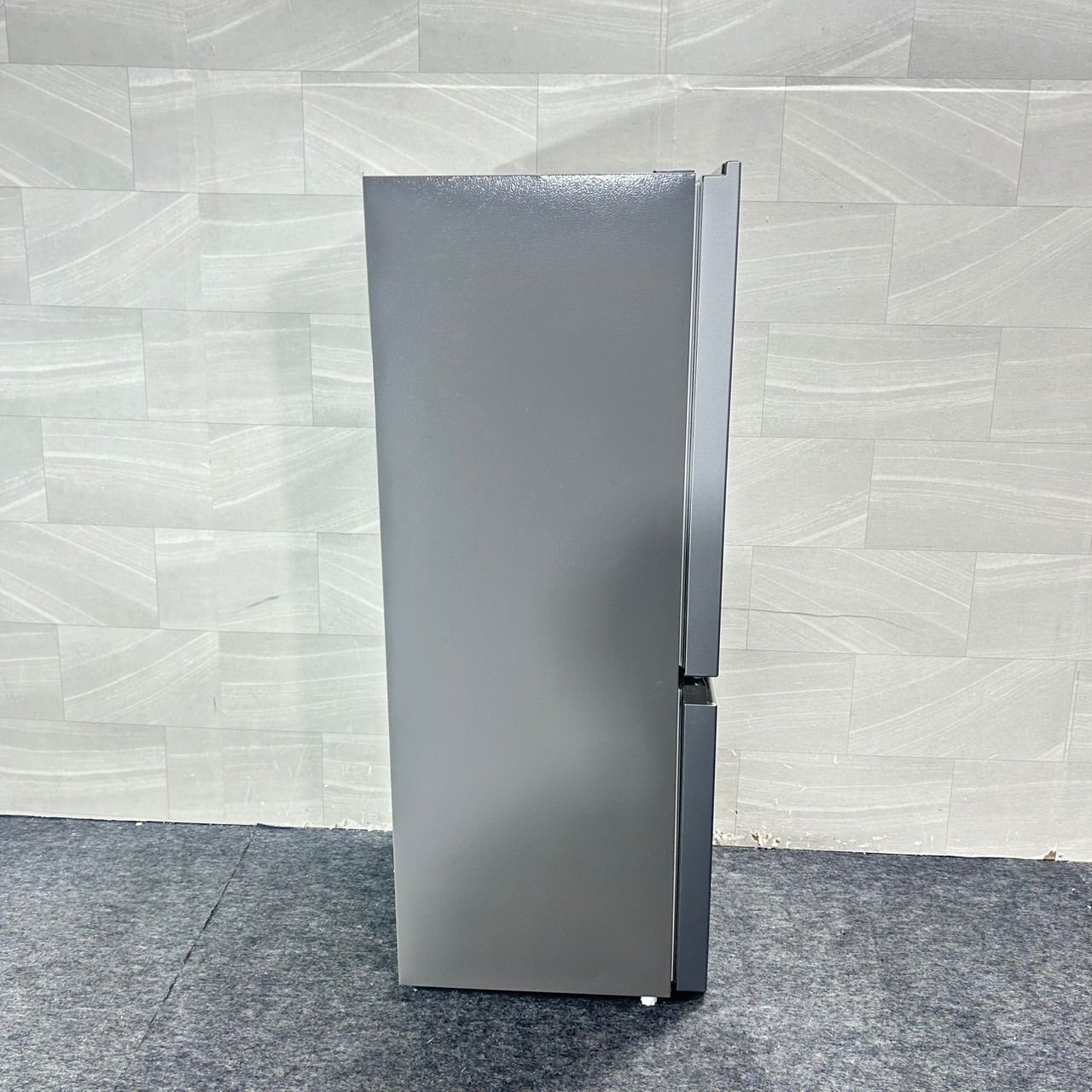 Hisense 冷蔵庫 HR-D1701 175L 2024年製 d6271 Hisense 冷蔵庫 HR-D1701 175L 2024年製 家電 d6271 ハイセンス 大きめ