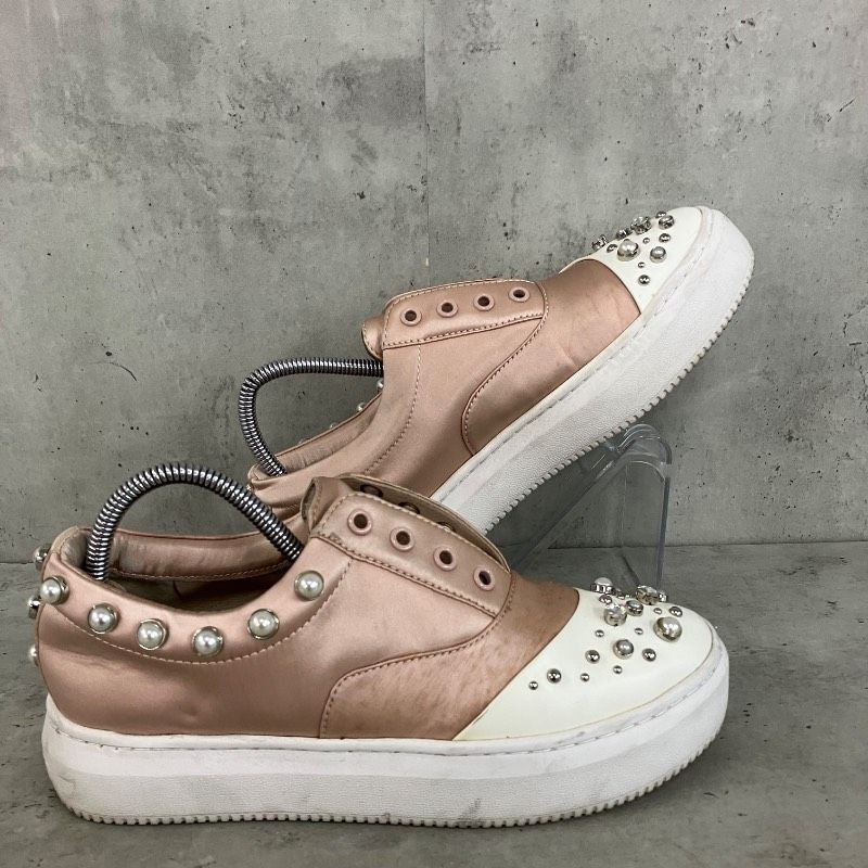 https://assets.mercari-shops-static.com/-/large/plain/2JWYkKf3qgVacSypiT6aTe.jpg@jpg