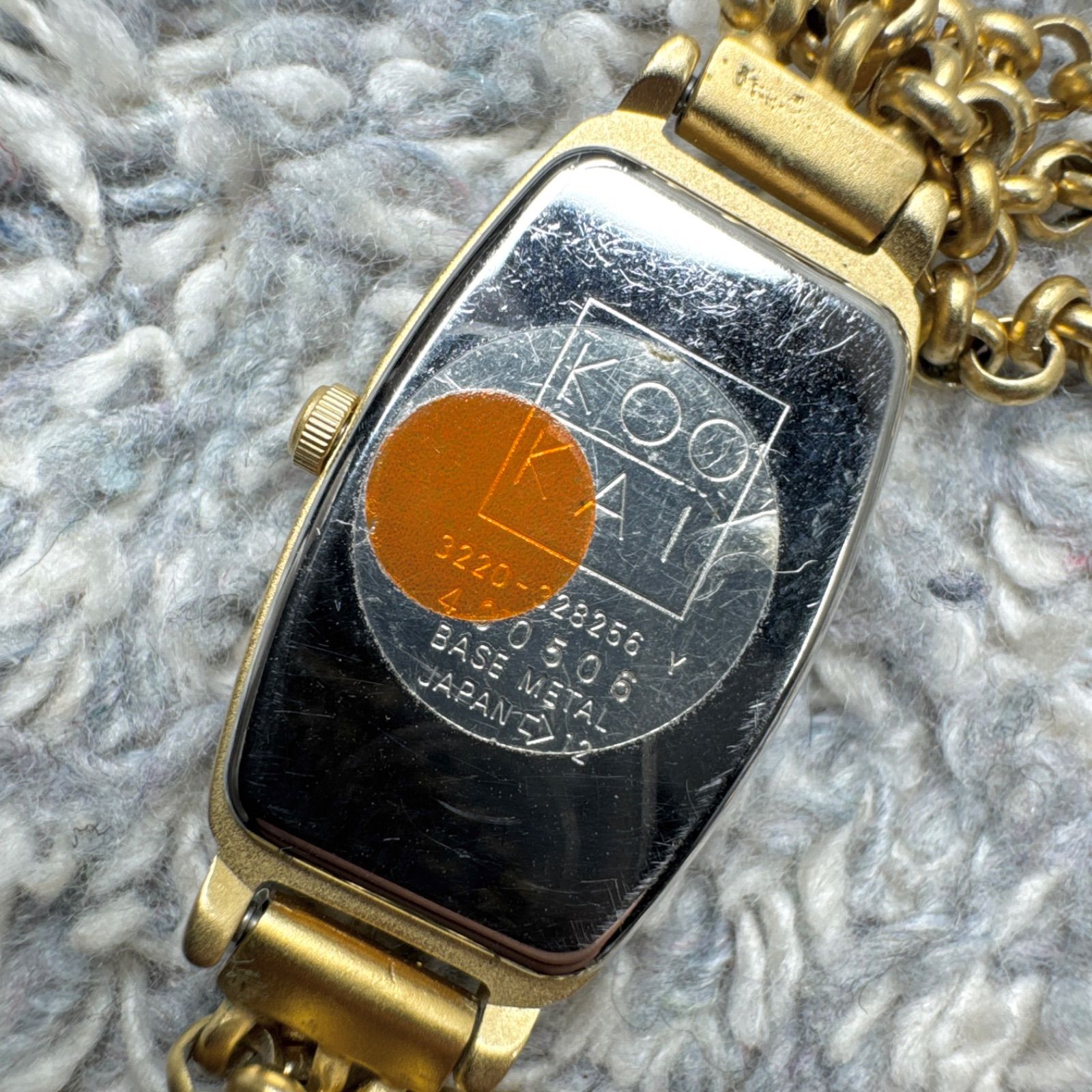 KOOKAI クーカイ クォーツ レディース腕時計 ゴールドカラー スクエア
