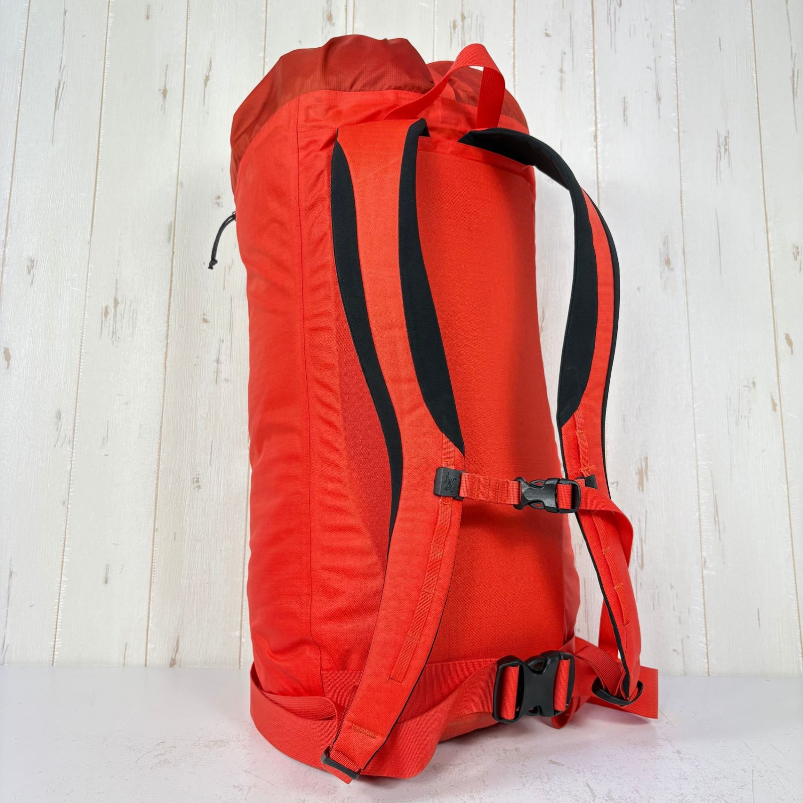 📦️Unisex OneSize オレンジ系 Arcteryx ( アークテリクス ) アルファ