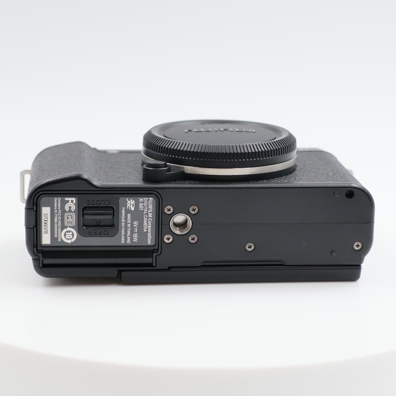 □極上品□ FUJIFILM X-M1 ボディ ブラック ミラーレス一眼カメラ 富士