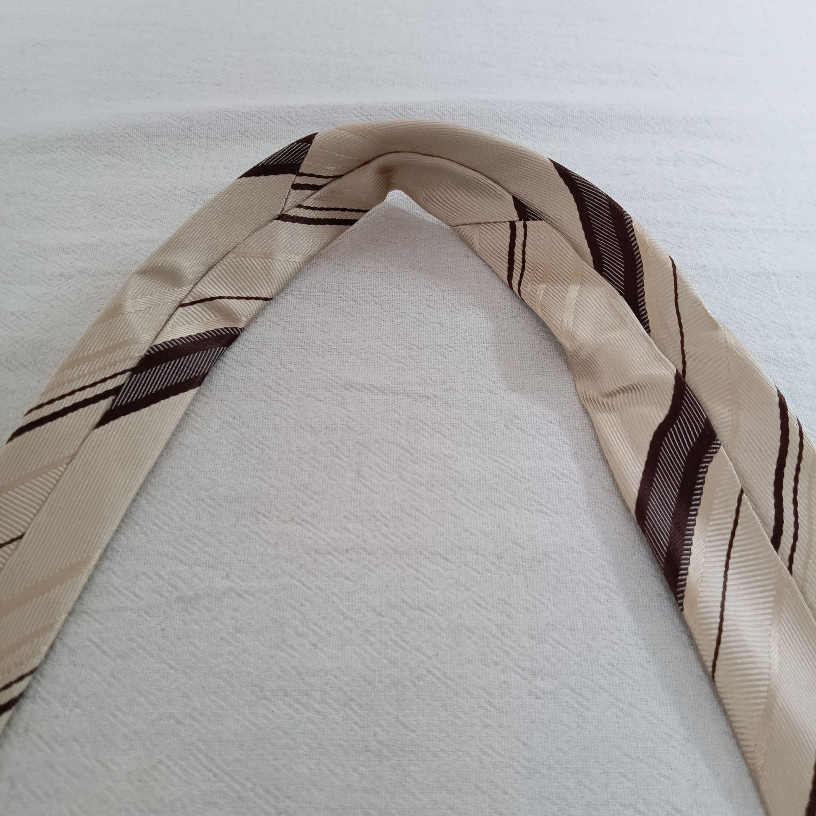 Burberry ソリッド ベージュ ネクタイ バーバリー ネクタイ 8013818