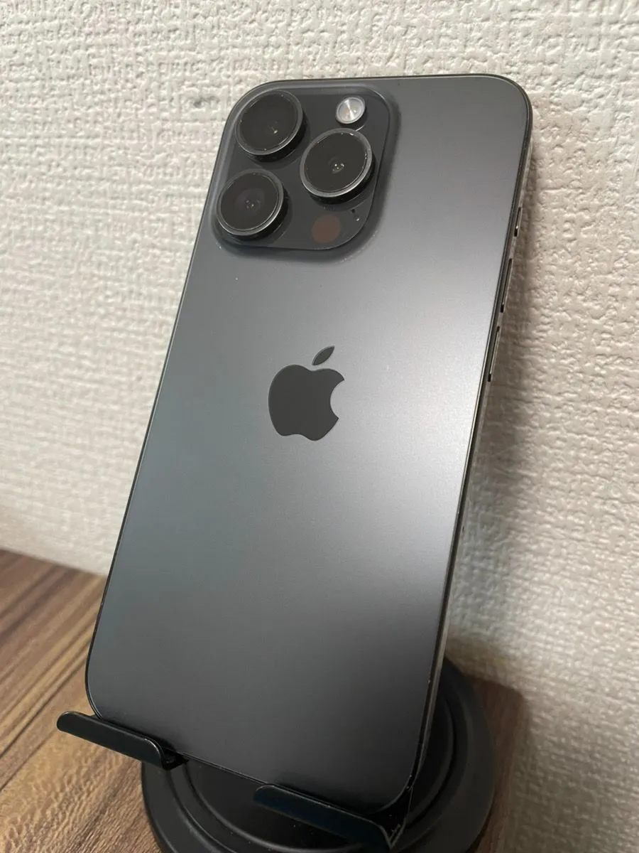 即日発送】iPhone15Pro ブラックチタニウム 256GB【バッテリー100