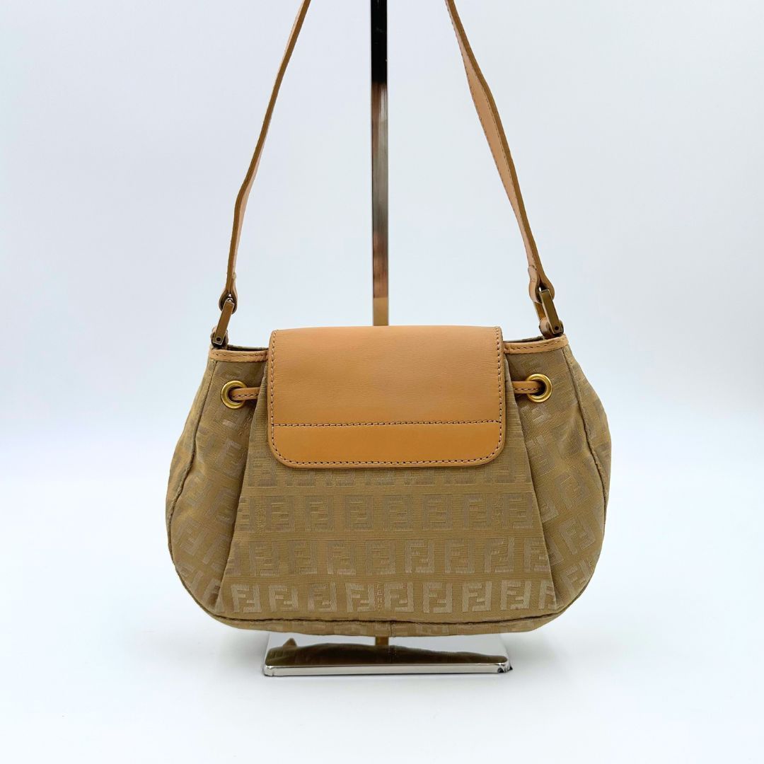 美品】Fendi ズッキーノ マンマバケット ショルダーバッグ - メルカリ