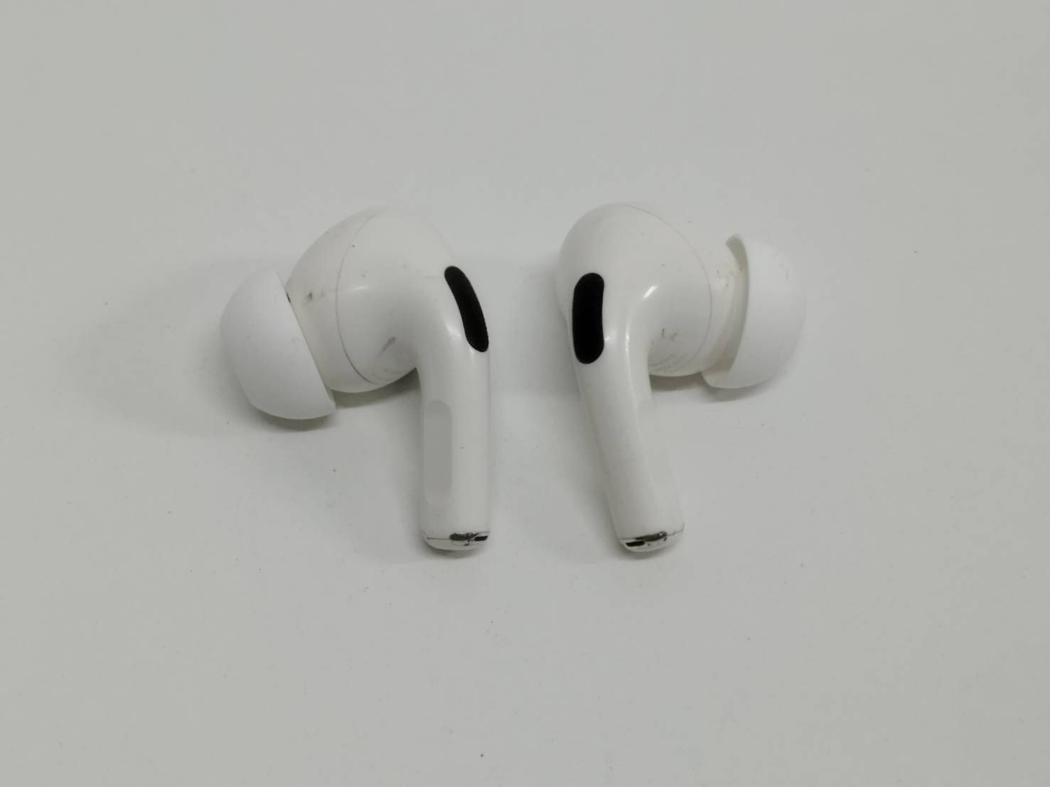 正規品】Apple AirPods Pro 第1世代/A2190,A2084,A2083/ワイヤレス 