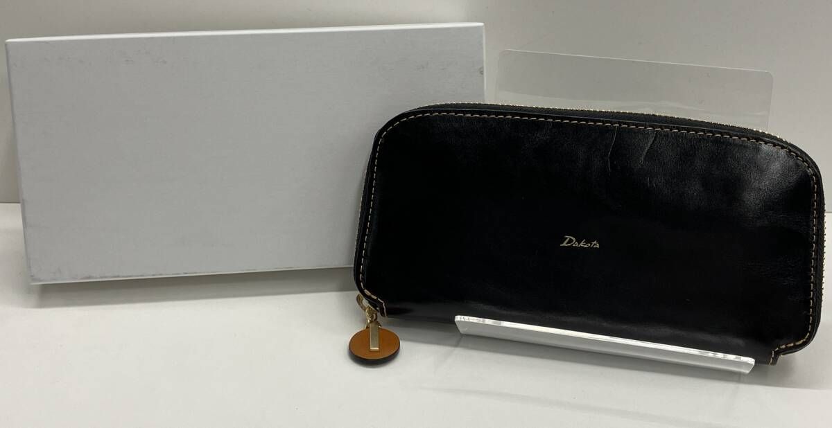 Dakota ダコタ チェルキオ ラウンドファスナー 長財布 レザー ブラック 本革 レザー 小銭入れ付き 0030527 レディース 美品 箱付き