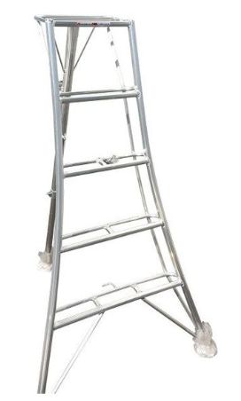 【新品未使用】ｼﾝｾｲ ｱﾙﾐ園芸三脚 (足掛け付) 5尺▲O