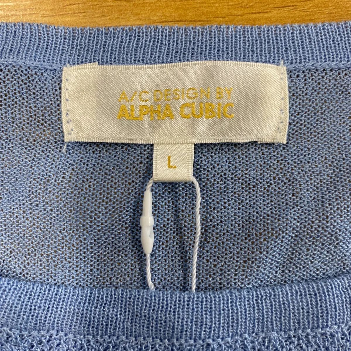 https://assets.mercari-shops-static.com/-/large/plain/2JWabya6aWrQTZmUnV8Vdh.jpg@jpg