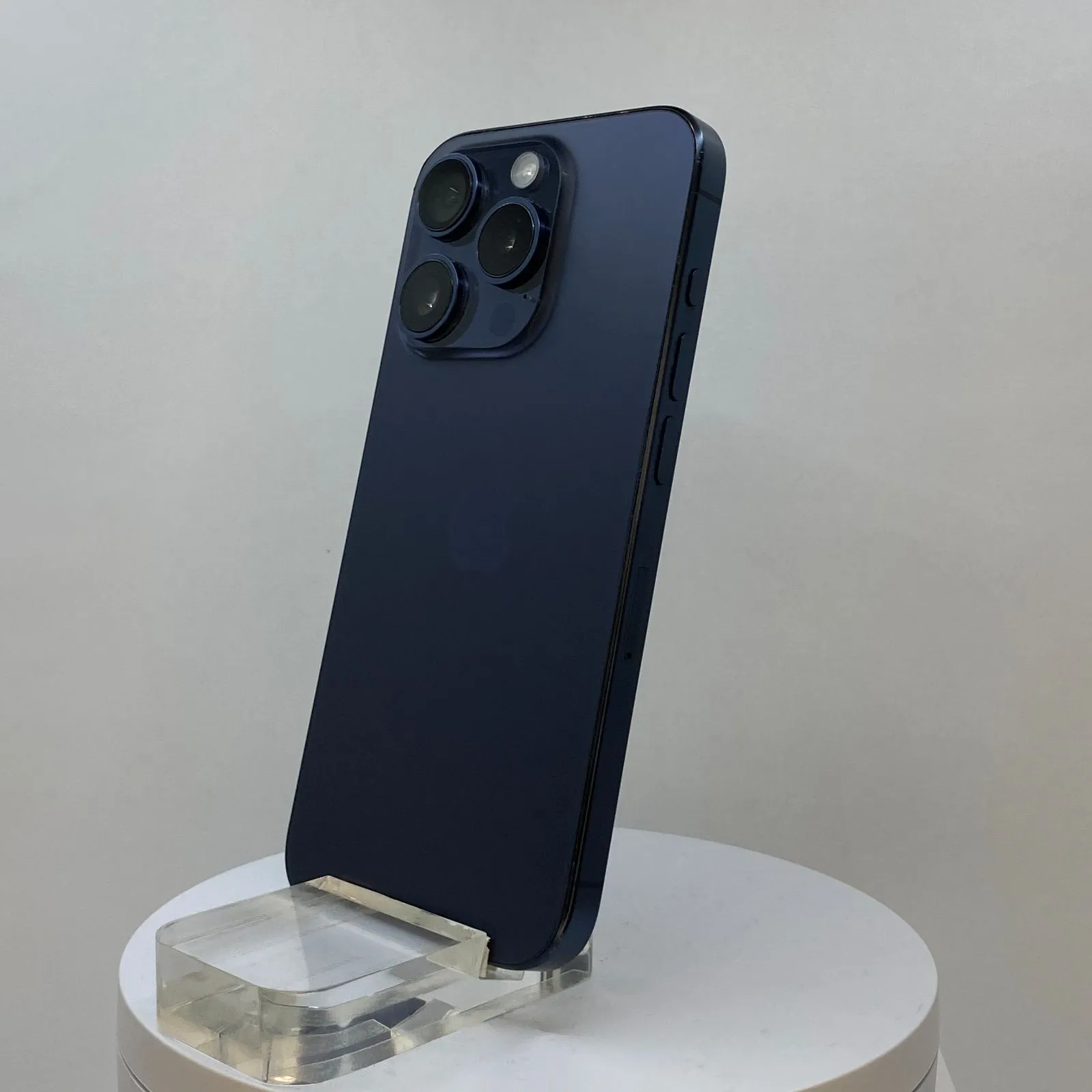 iPhone15pro 512GB 【美品】バッテリー100% iPhone 15 Pro 512GB ブルーチタニウム バッテリー100% SIMフリー 中古