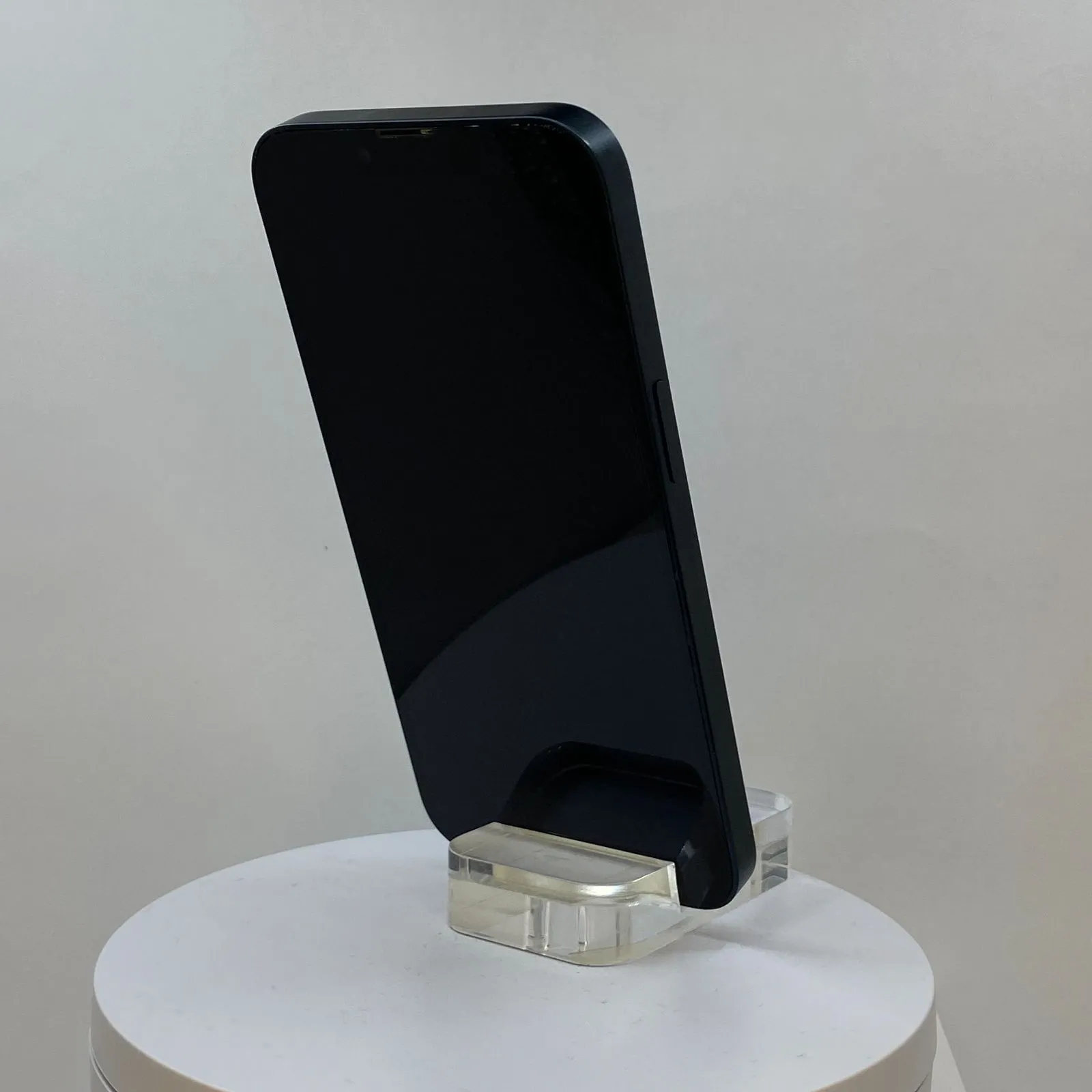 iPhone 13 128GB ミッドナイト バッテリー100% SIMフリー 中古・整備済