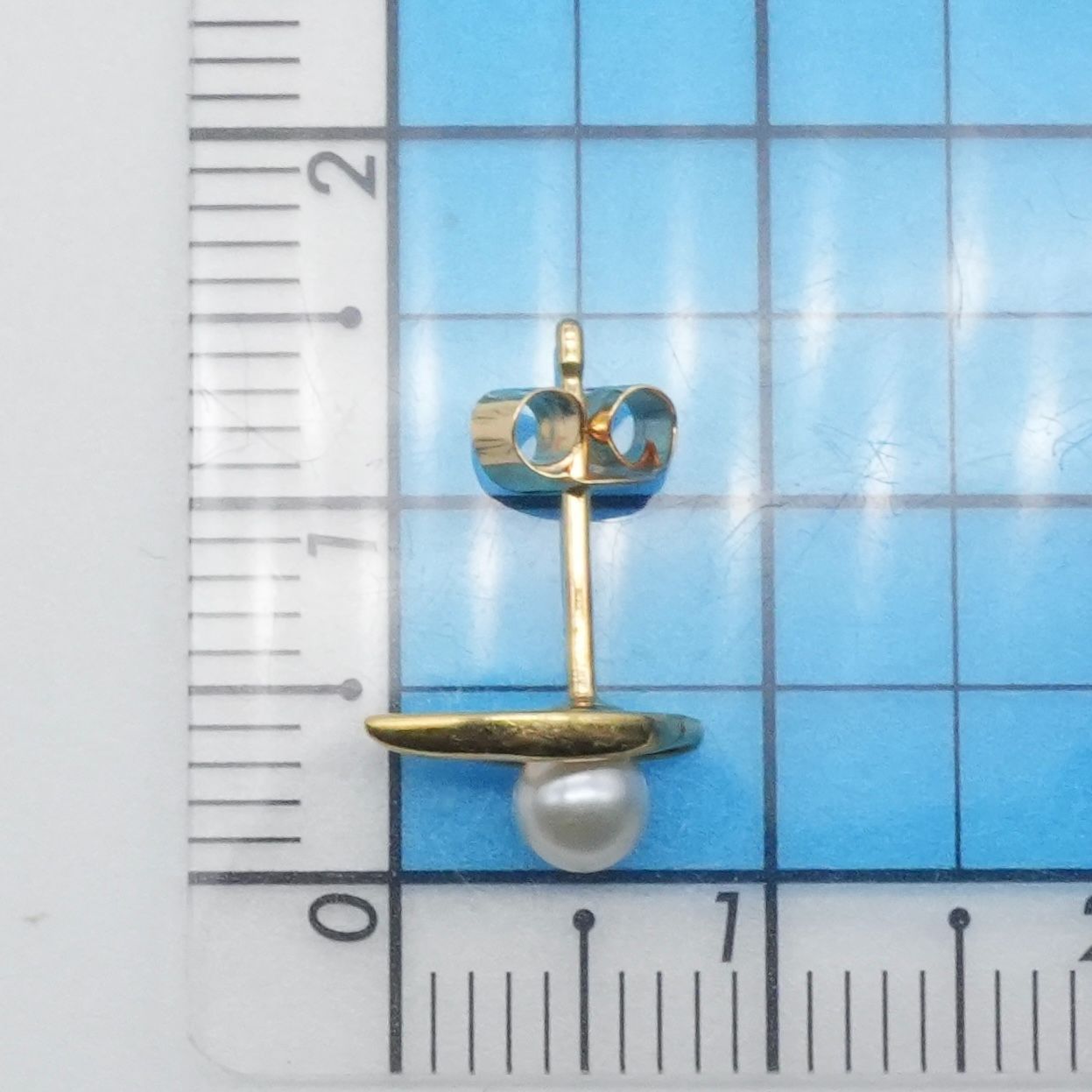 美品 ミキモト K18 ベビーパール リーフ 片耳 ピアス MIKIMOTO /26