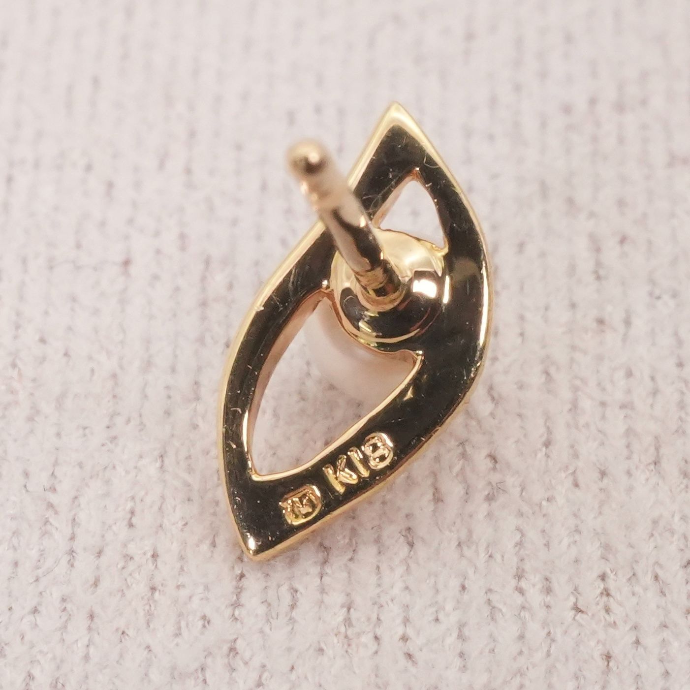 美品 ミキモト K18 ベビーパール リーフ 片耳 ピアス MIKIMOTO /26