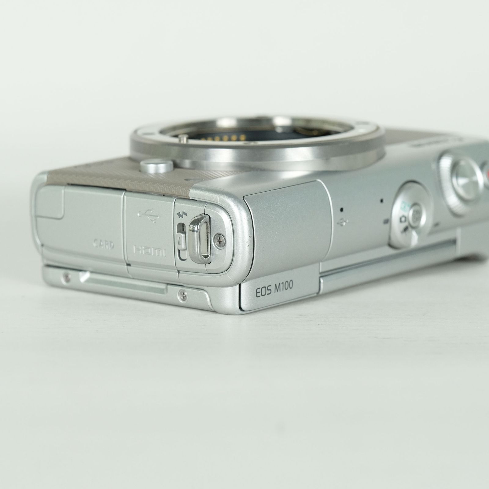良品 | SDカード付] Canon EOS M100 [ボディ グレー] | Canon EF-M