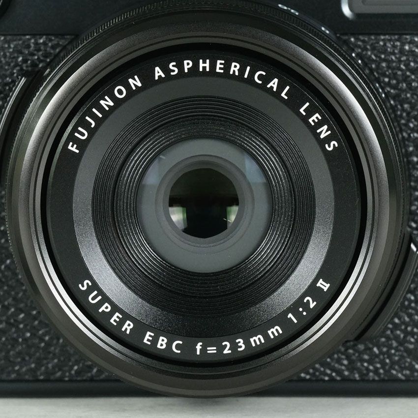 美品 | シャッター数200回｜フィルター付] FUJIFILM X100VI [ブラック