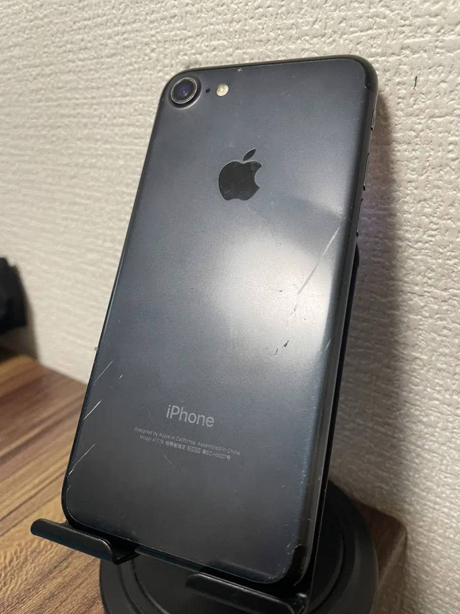 iphone7 本体256GB ブラックSIMフリー バッテリー100% 付属品 即日発送！】 iPhone7 ブラック 256GB【バッテリー100％】 中古・整備