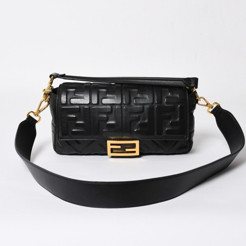 FENDI マンマバケット　2way 極美品 FENDI フェンディ ショルダーバッグ クロスボディバッグ 2way