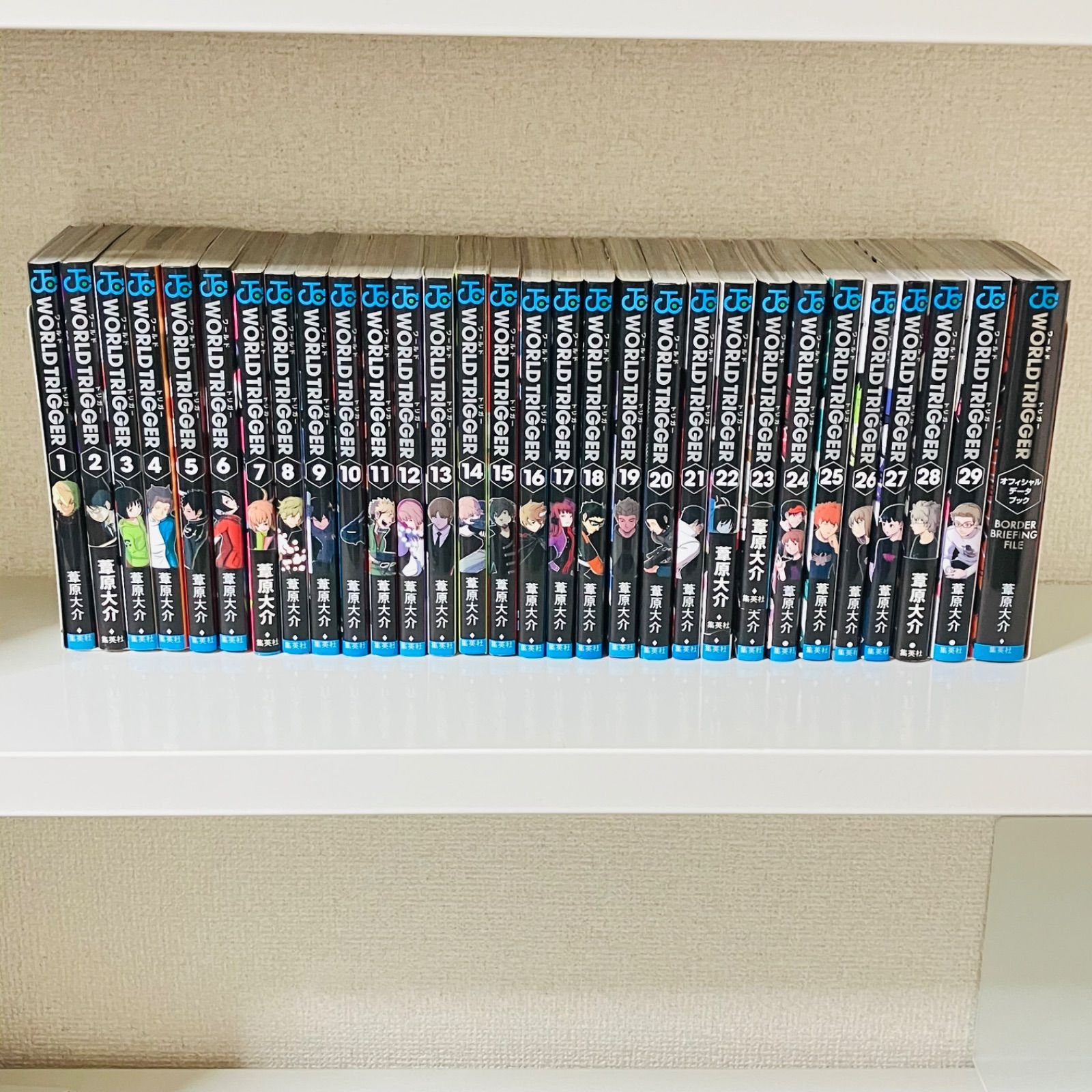 ワールドトリガー 1-29巻セット オフィシャルブック付き - メルカリ