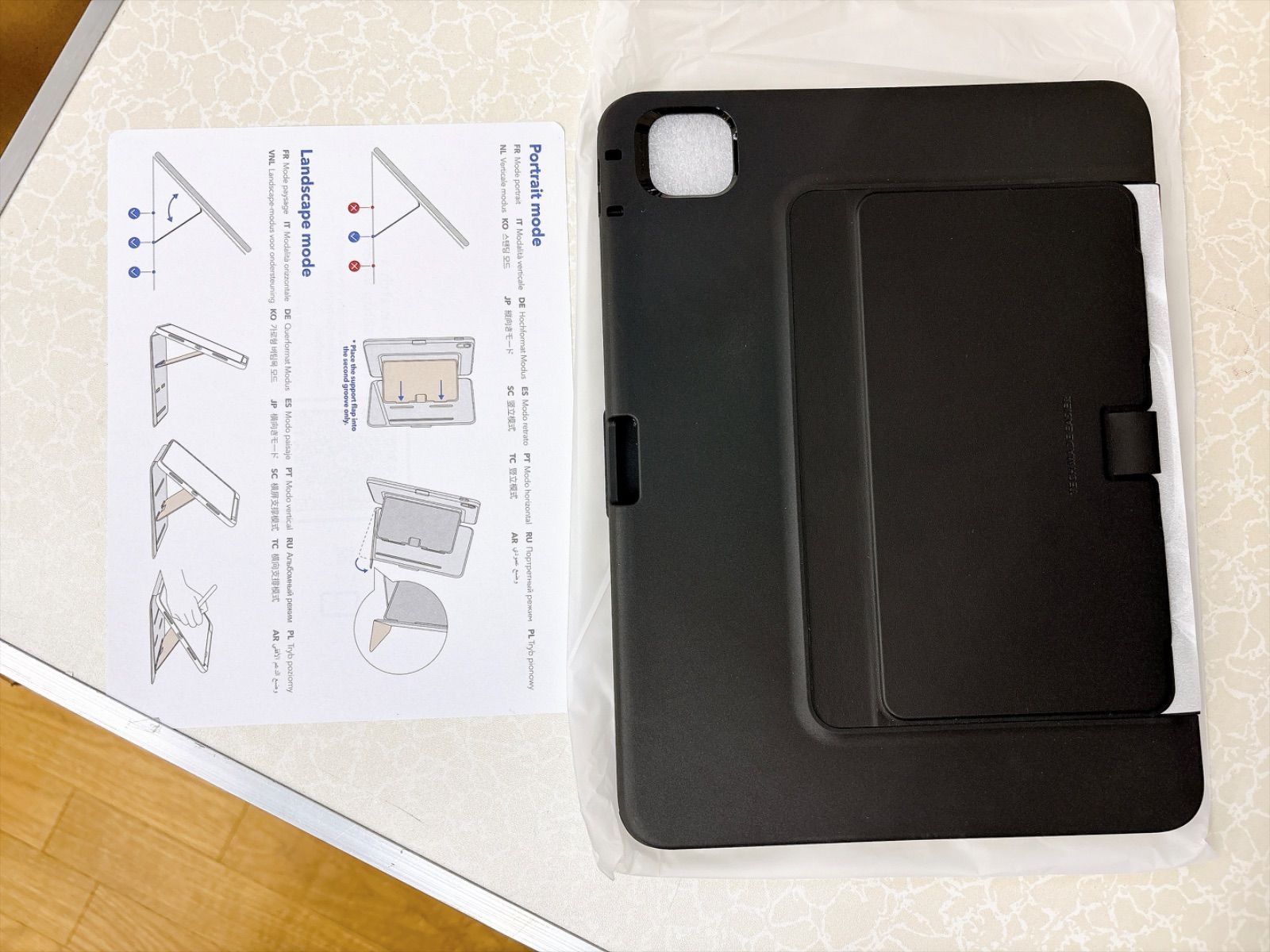 ESR iPad Pro 11インチ ケース ブラック 新品 - メルカリ