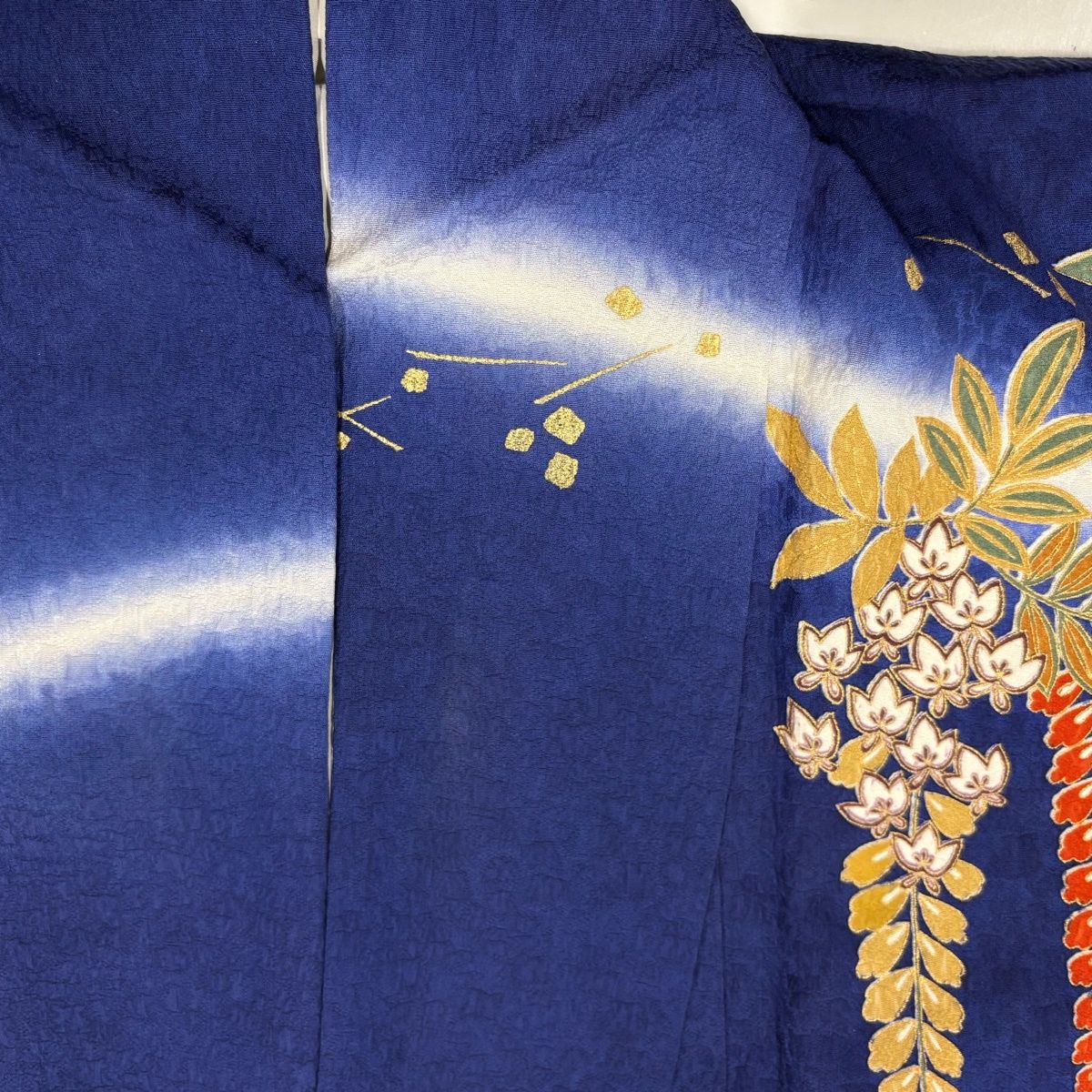 振袖 身丈158cm 裄丈67cm M 袷 蝶 草花 金彩 染め分け 紺色 正絹 秀品
