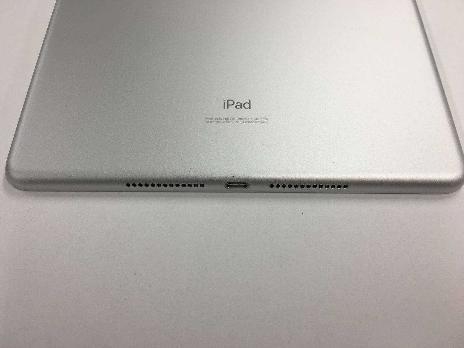 Apple iPad 第8世代 32GB シルバー 美品 - メルカリ