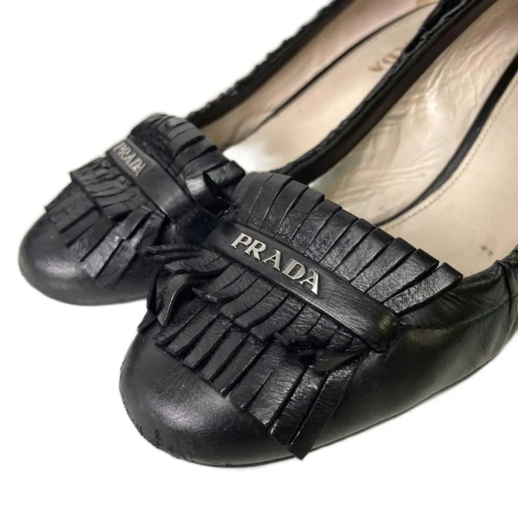 プラダ PRADA タッセル パンプス フリンジ ロゴ チャンキーヒール